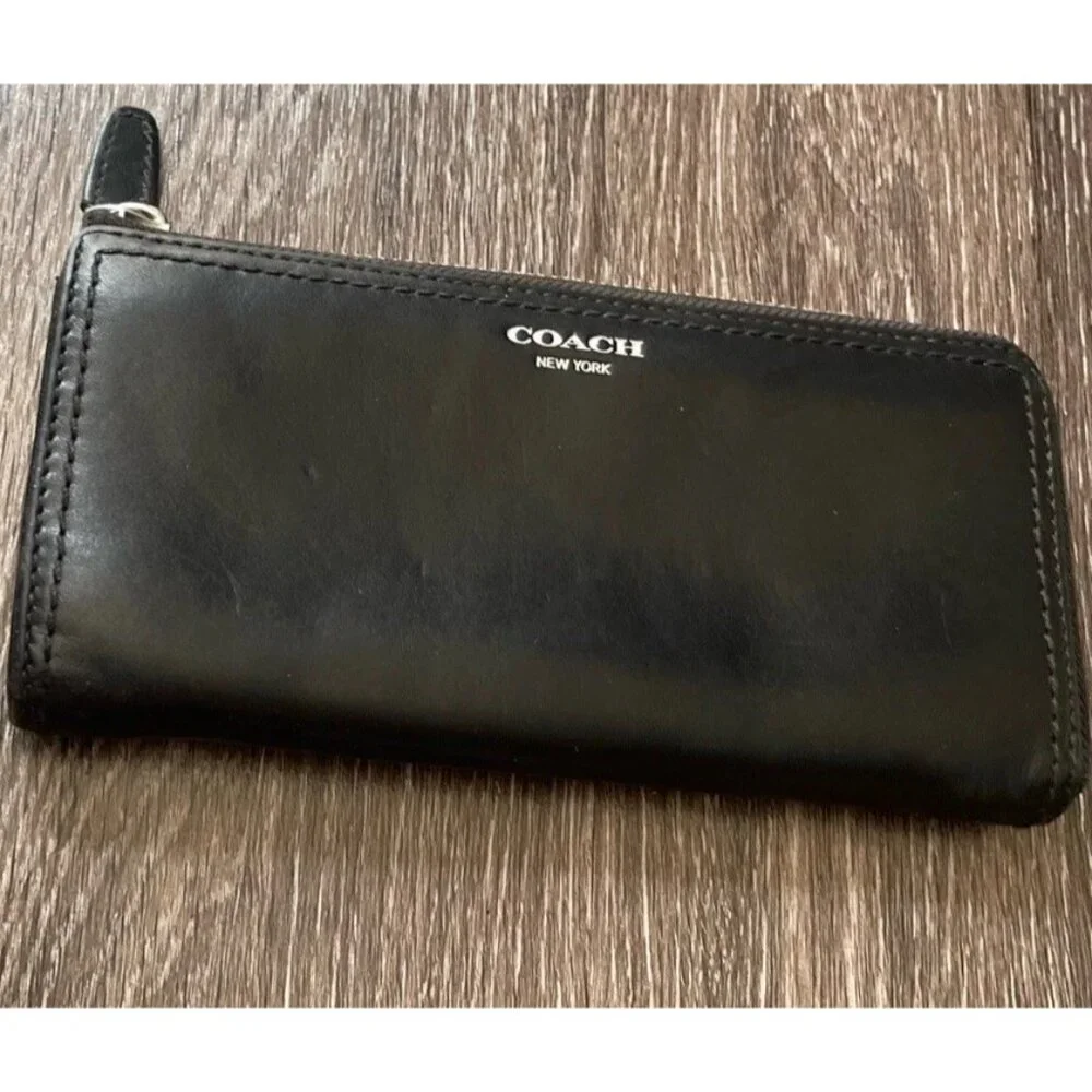 Vintage Coach Black Leather Full Zip Wallet - Picture 2 of 9